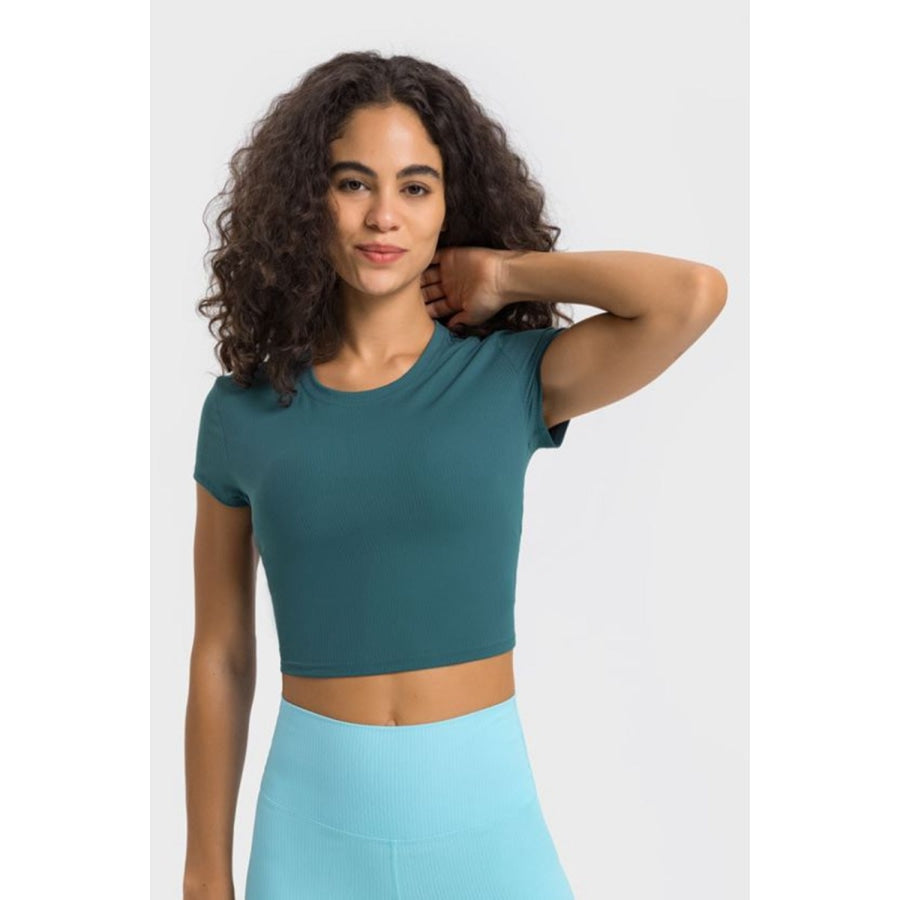 Round Neck Short Sleeve Cropped Sports T-Shirt