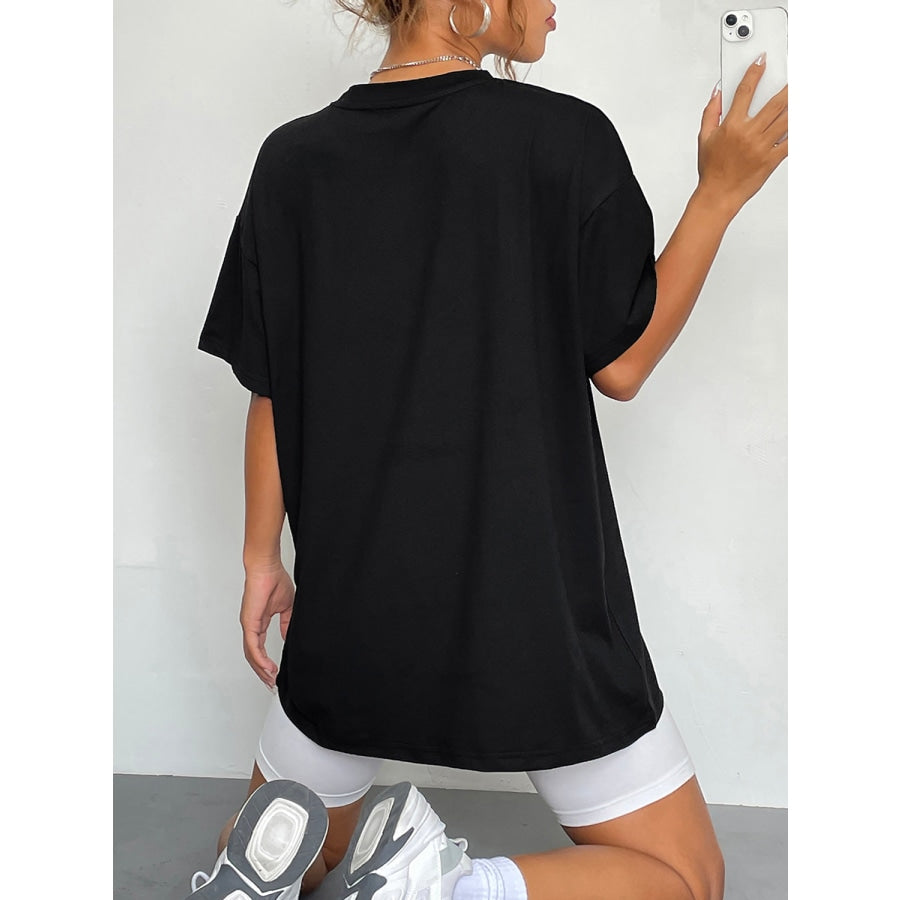 Round Neck Short Sleeve Graphic T-Shirt Black / S