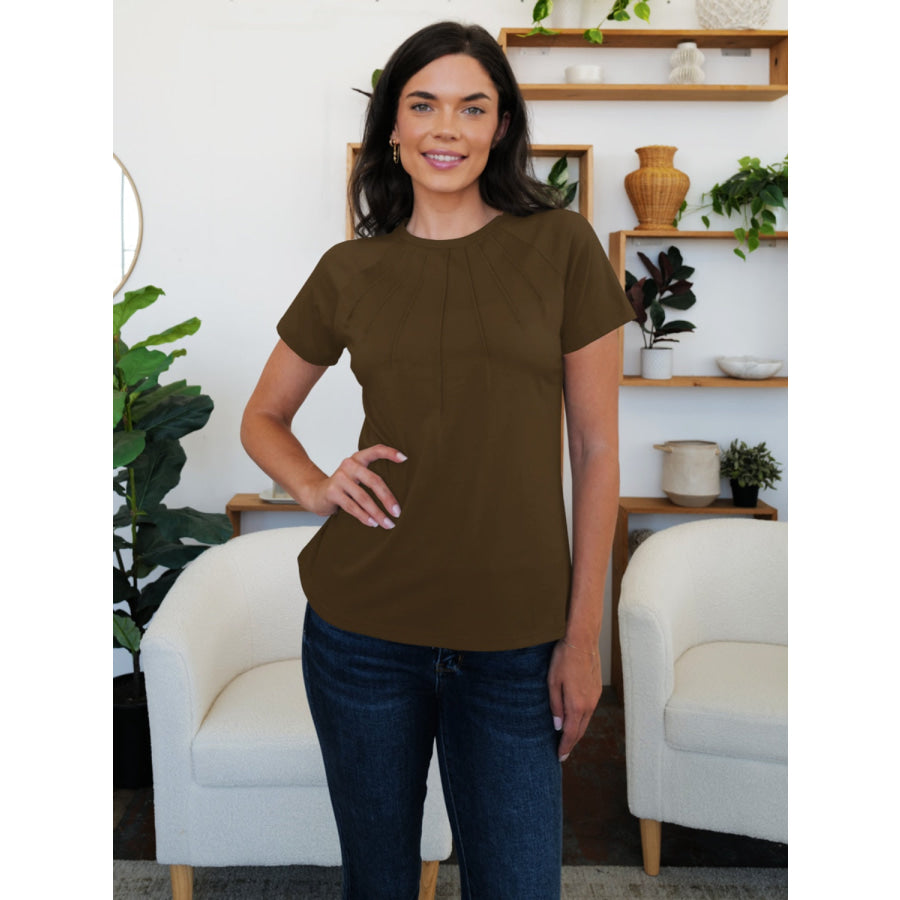 Round Neck Short Sleeve T-Shirt Olive / S Apparel and Accessories