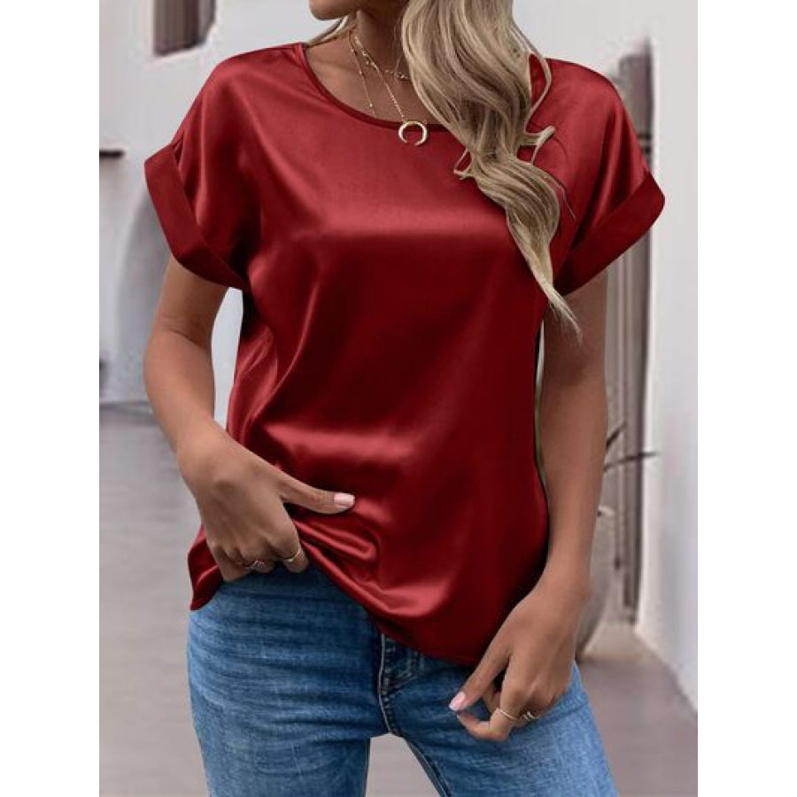Round Neck Short Sleeve T - Shirt Wine / S Apparel and Accessories