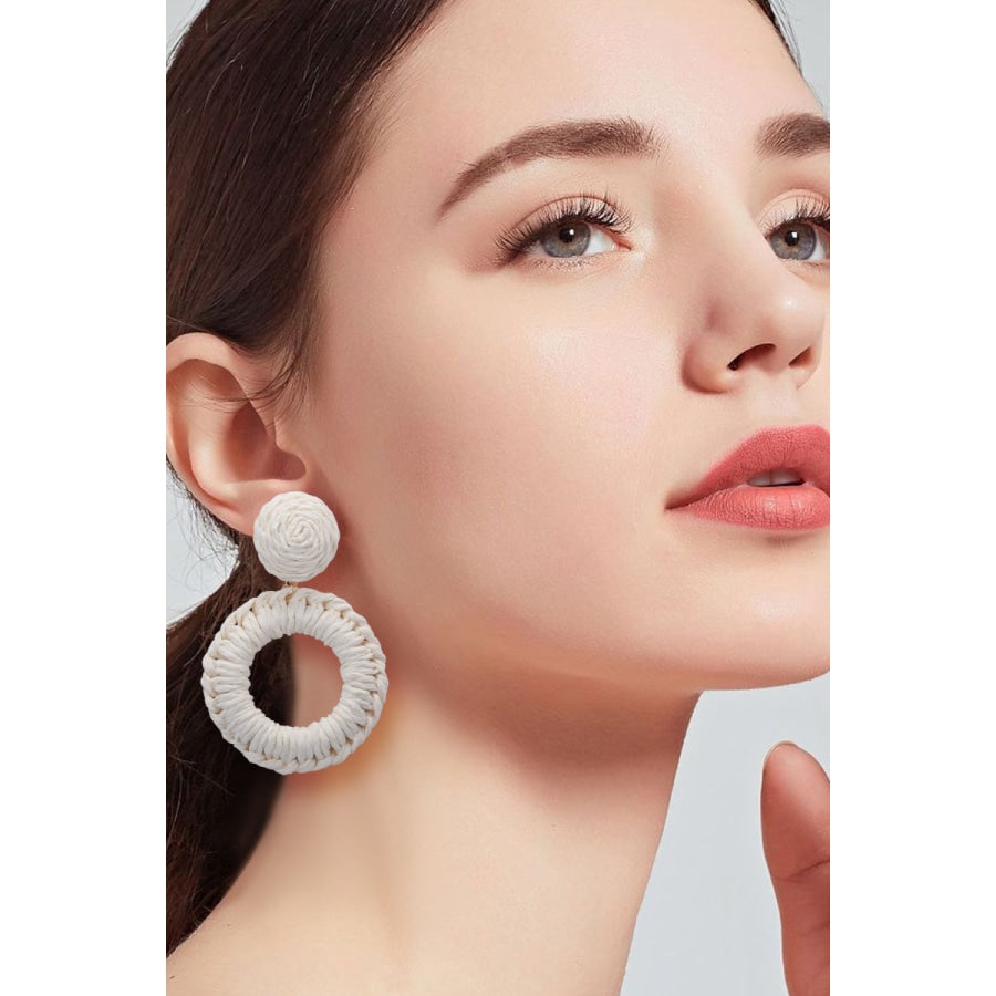 Round Shape Raffia Grass Dangle Earrings