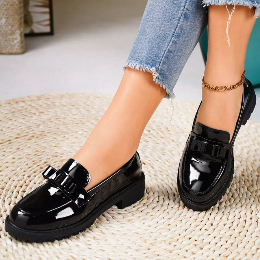 Round Toe Bow Loafers Apparel and Accessories