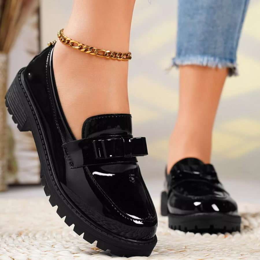 Round Toe Bow Loafers Apparel and Accessories