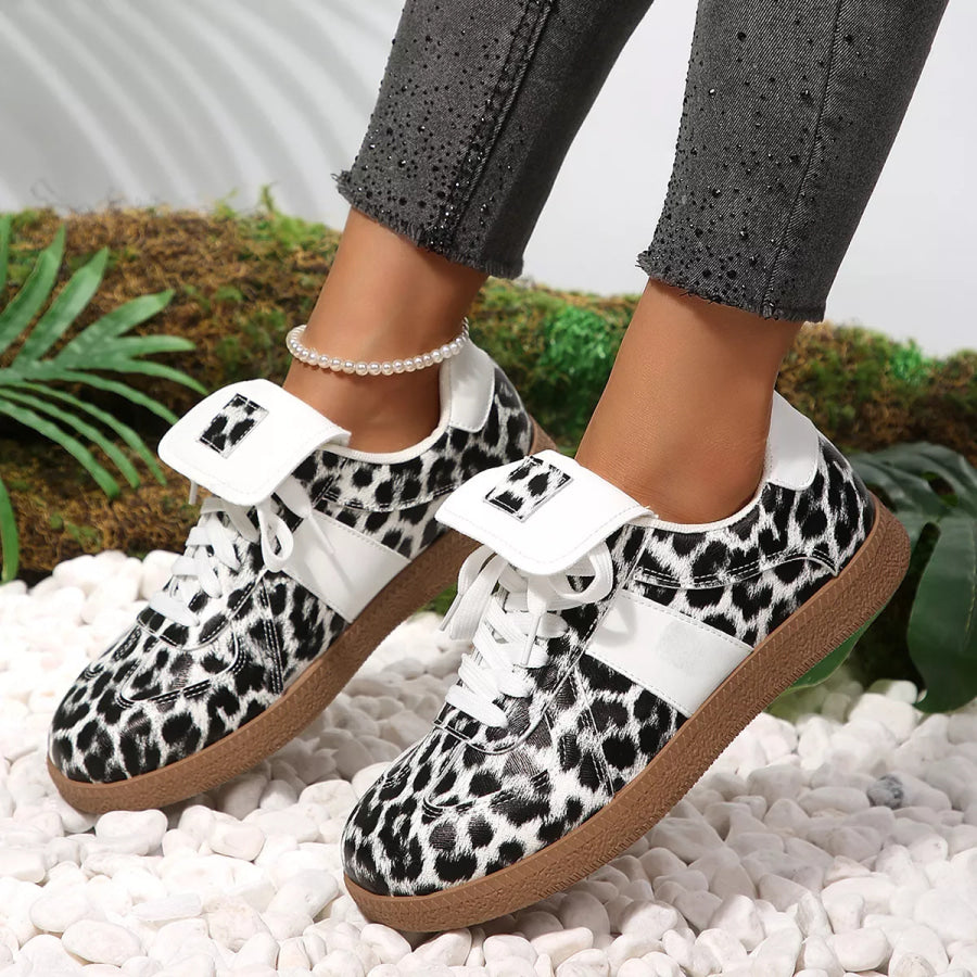 Round Toe Lace Up Sneakers Apparel and Accessories