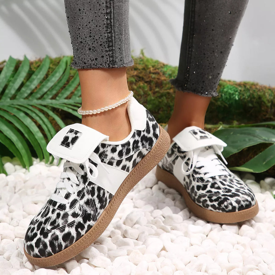 Round Toe Lace Up Sneakers Black / 36 Apparel and Accessories