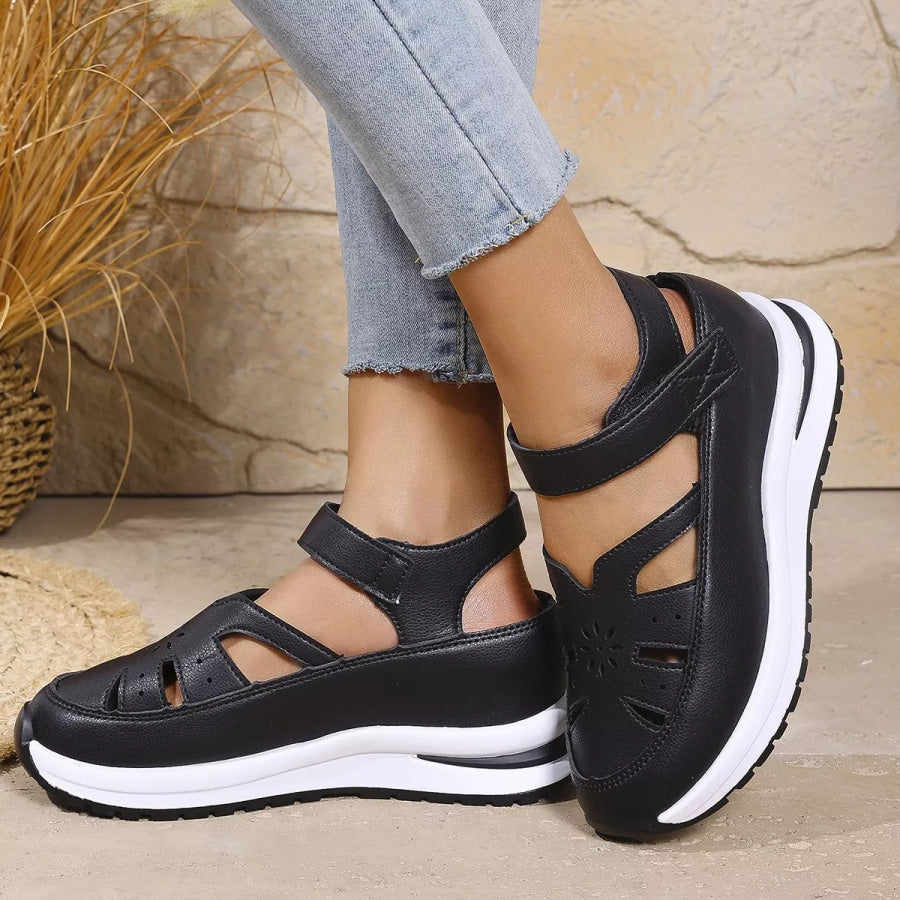 Round Toe Platform Sandals Black / 36 Apparel and Accessories