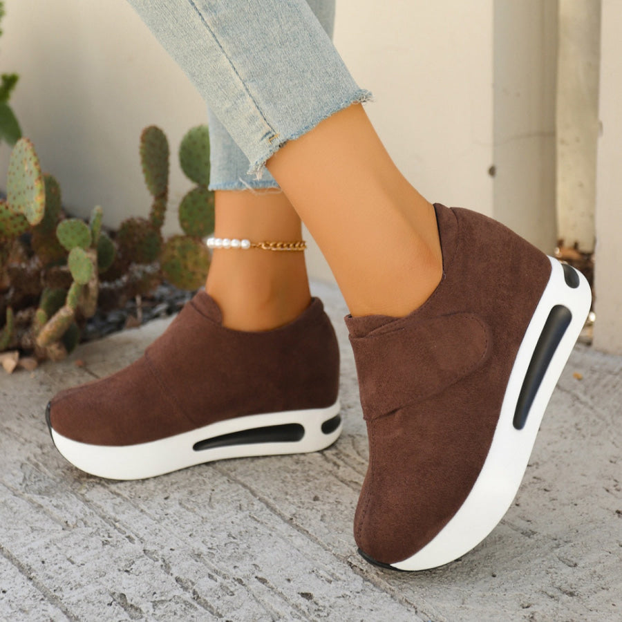Round Toe Platform Sneakers Brown / 35 Apparel and Accessories