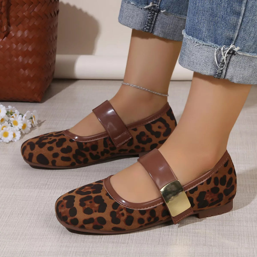 Round Toe Slip-Ons Leopard / 35 Apparel and Accessories