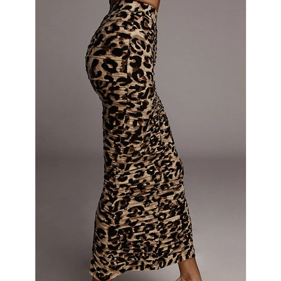 Ruched Leopard Print Slit Skirt / S Apparel and Accessories