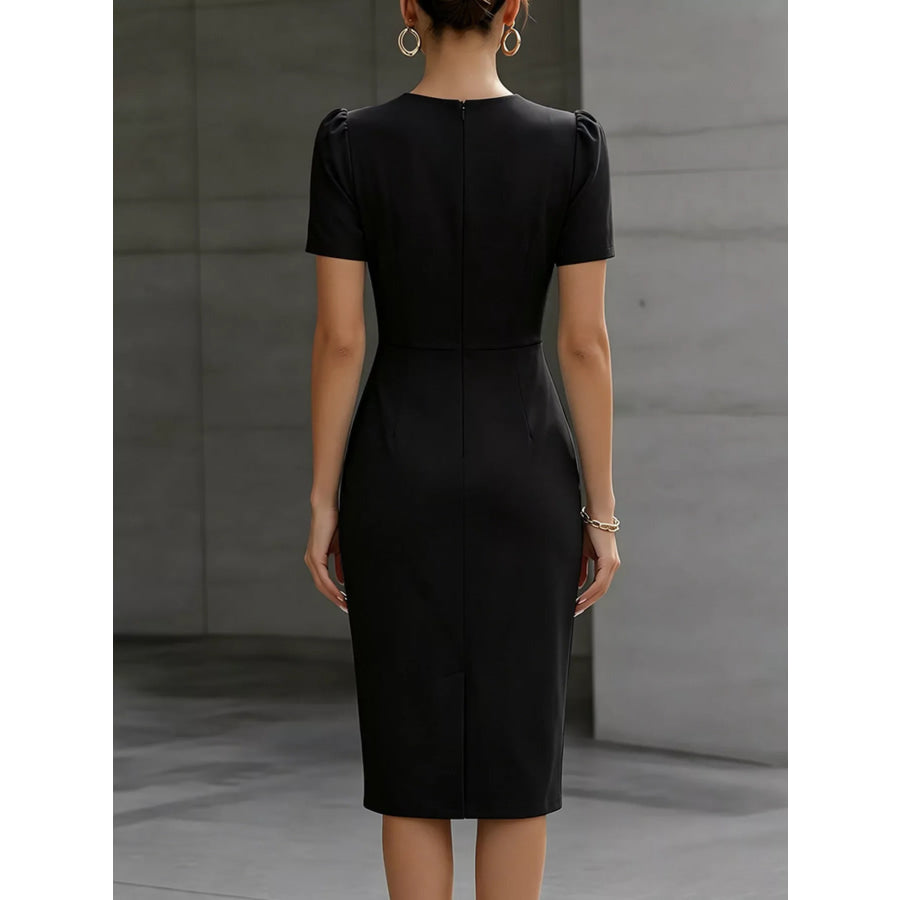 Ruched Short Sleeve Midi Dress Apparel and Accessories
