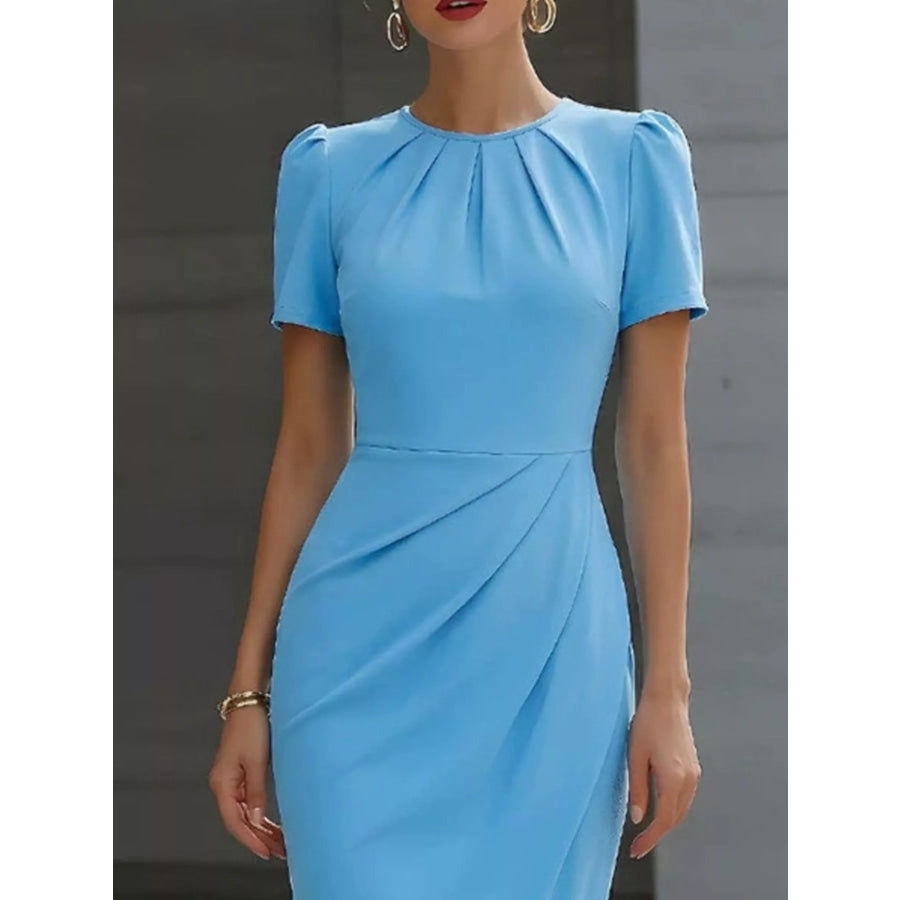 Ruched Short Sleeve Midi Dress Apparel and Accessories