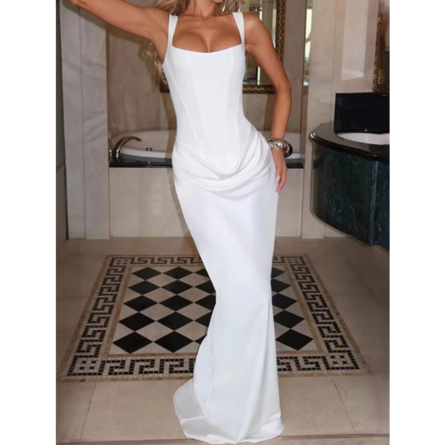 Ruched Sleeveless Maxi Dress Apparel and Accessories