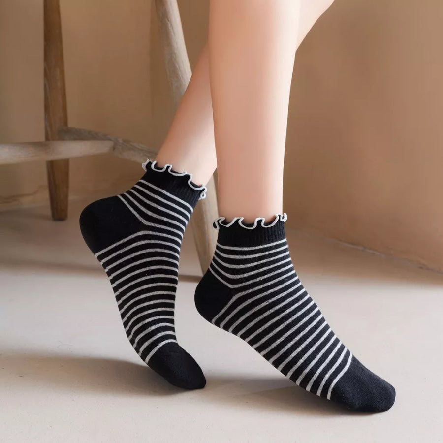 Ruffle Edge Ankle Socks Apparel and Accessories