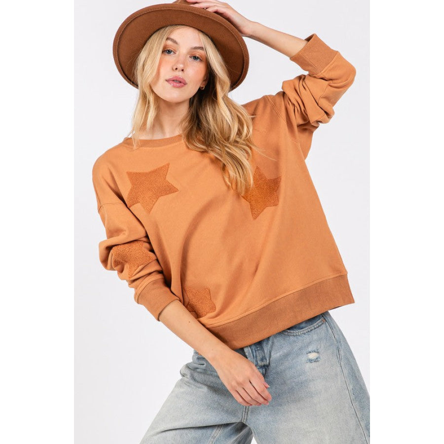 SAGE + FIG Star Patch Long Sleeve Sweatshirt Cinnamon / S Apparel and Accessories