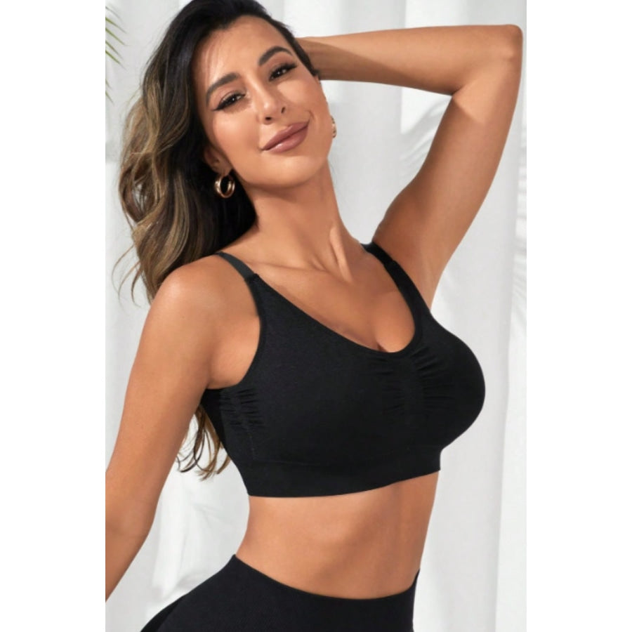 Scoop Neck Cropped Active Bra