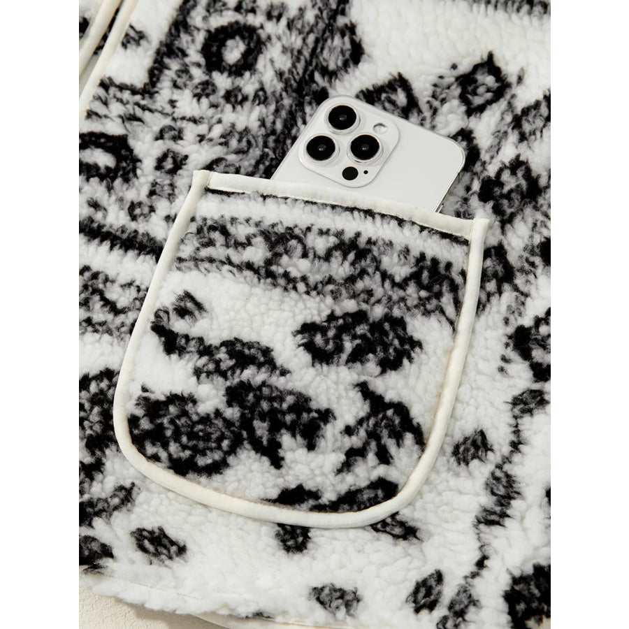 Sherpa Paisley Print Pocketed Western Fashion Vest Jacket Apparel and Accessories