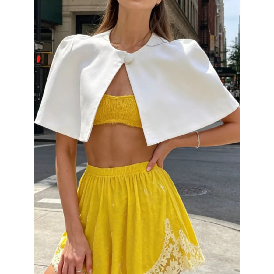 Single Button Closure Cropped Cape White / S Apparel and Accessories