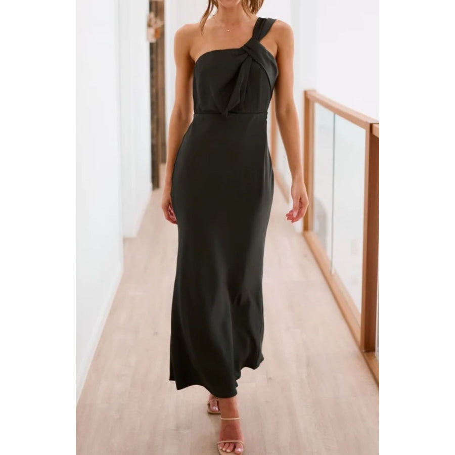 Single Shoulder Sleeveless Maxi Dress Black / S Apparel and Accessories