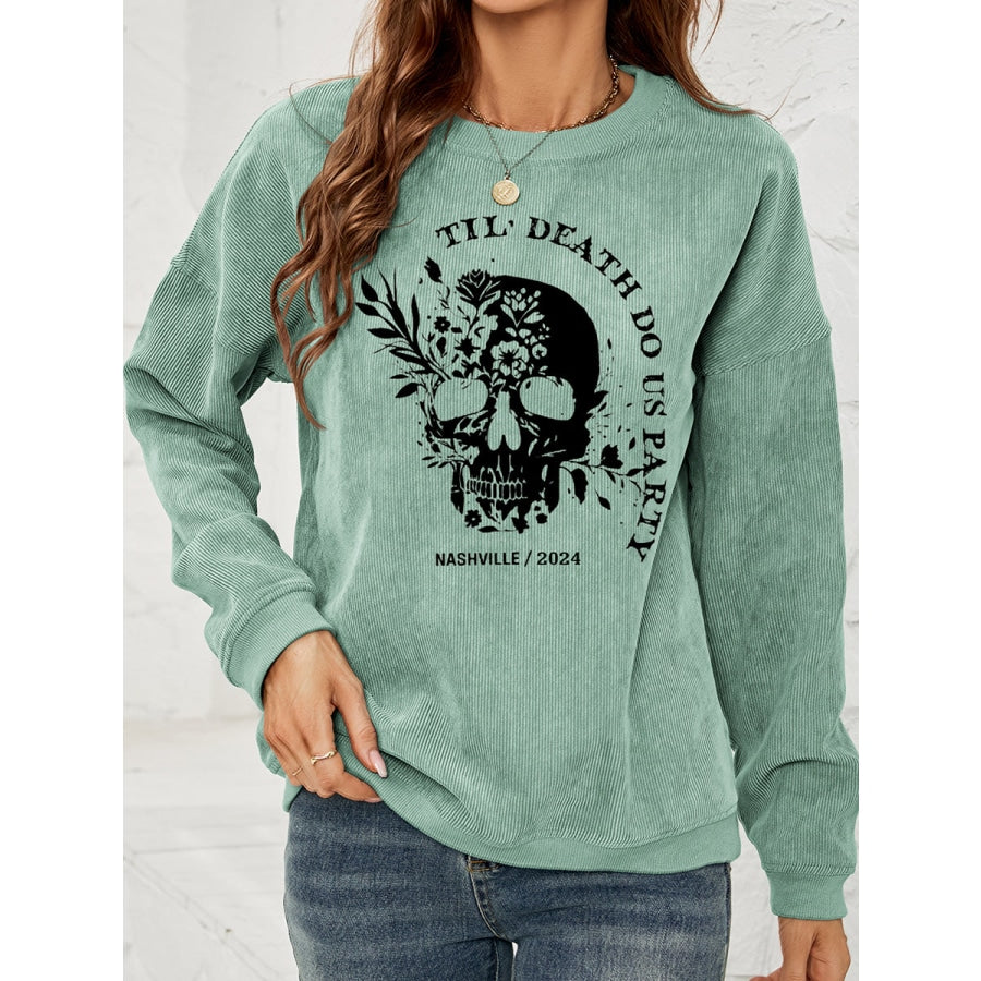 Skull Graphic Dropped Shoulder Sweatshirt