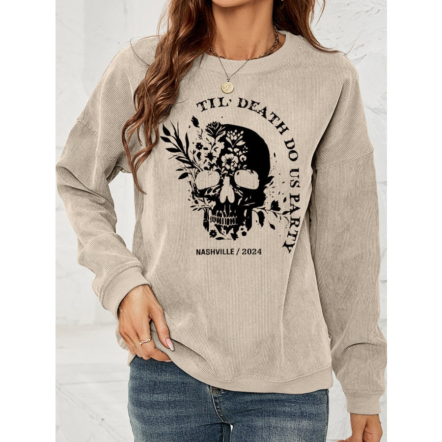 Skull Graphic Dropped Shoulder Sweatshirt