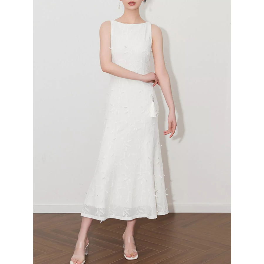 Sleeveless Floral Applique Midi Dress Apparel and Accessories