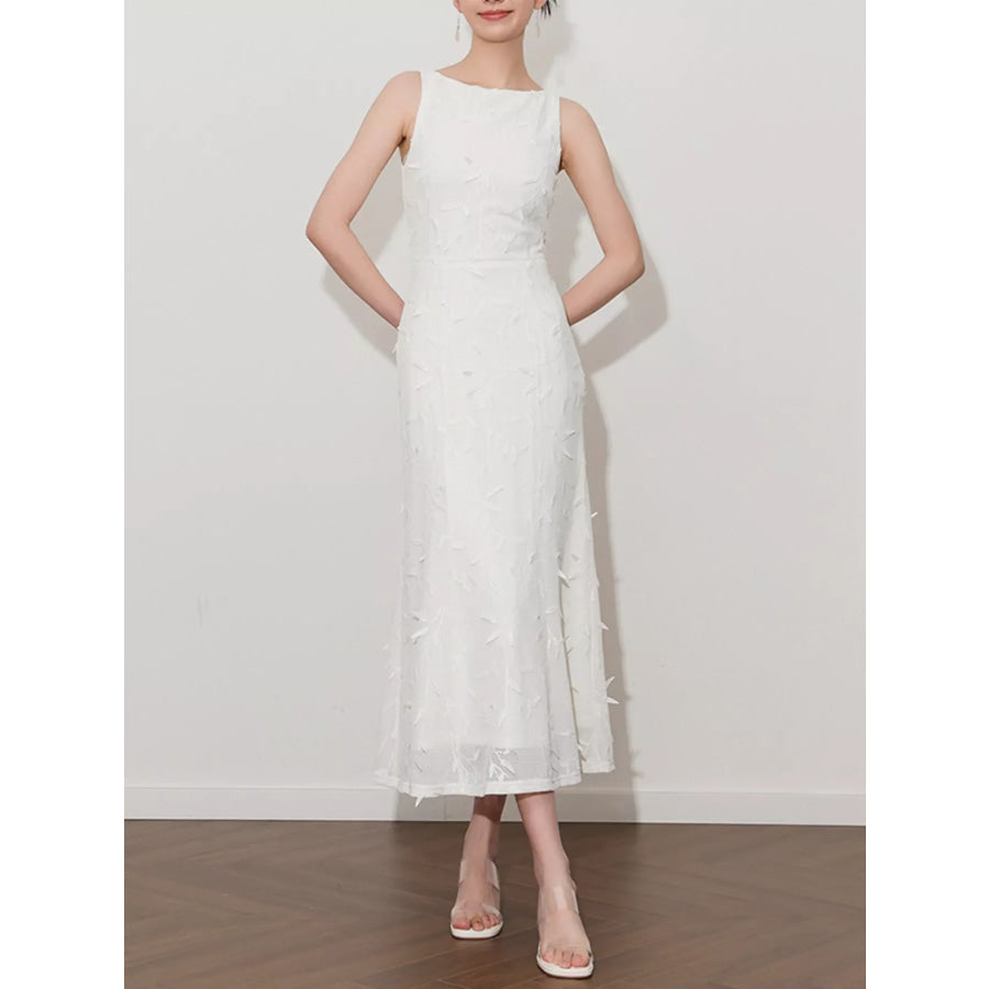 Sleeveless Floral Applique Midi Dress Off-white / S Apparel and Accessories