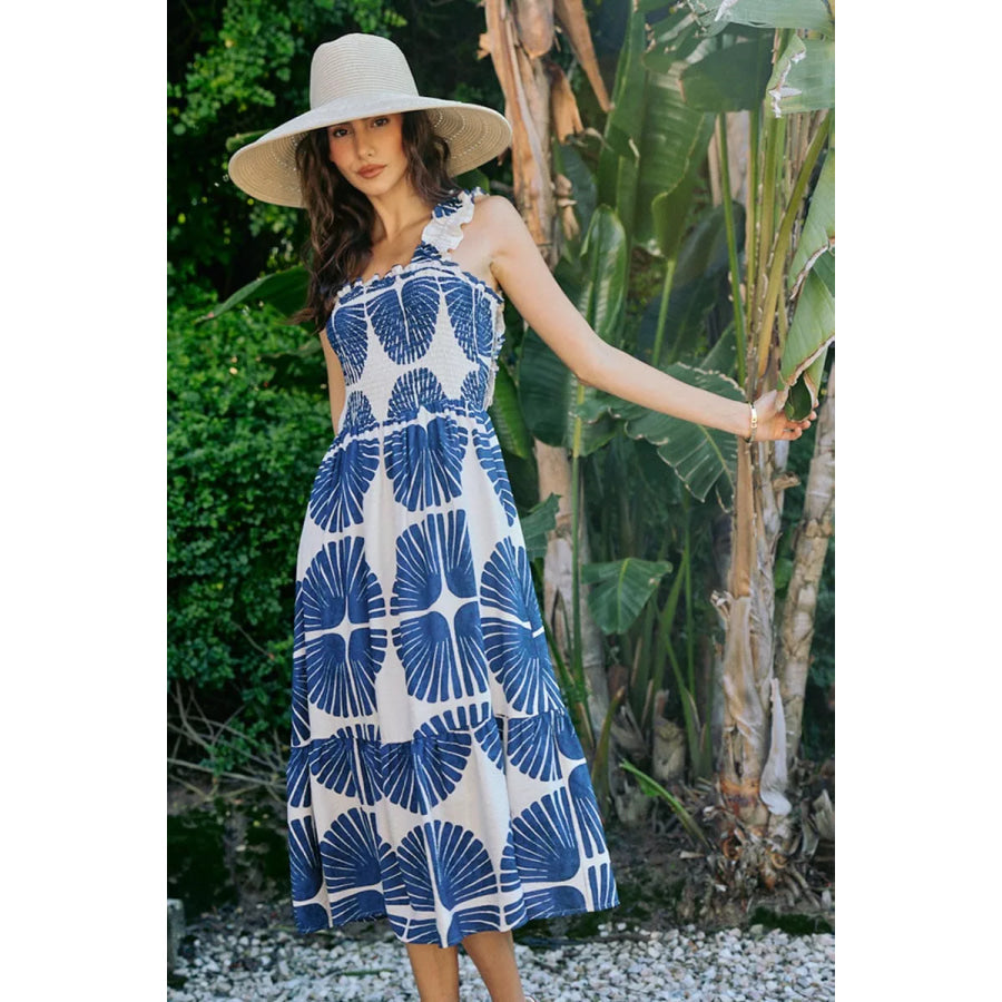 SO ME Abstract Print Smocked Bodice Tiered Lined Midi Dress Apparel and Accessories