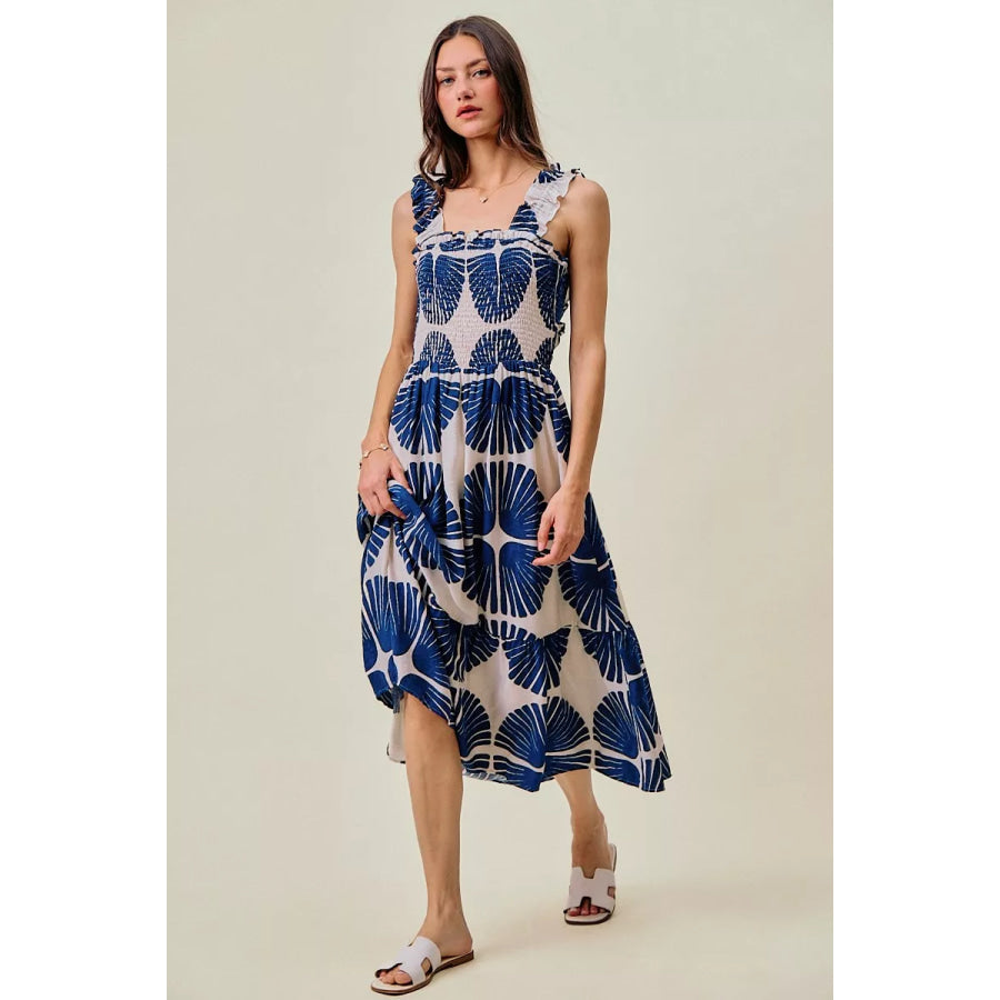 SO ME Abstract Print Smocked Bodice Tiered Lined Midi Dress Apparel and Accessories