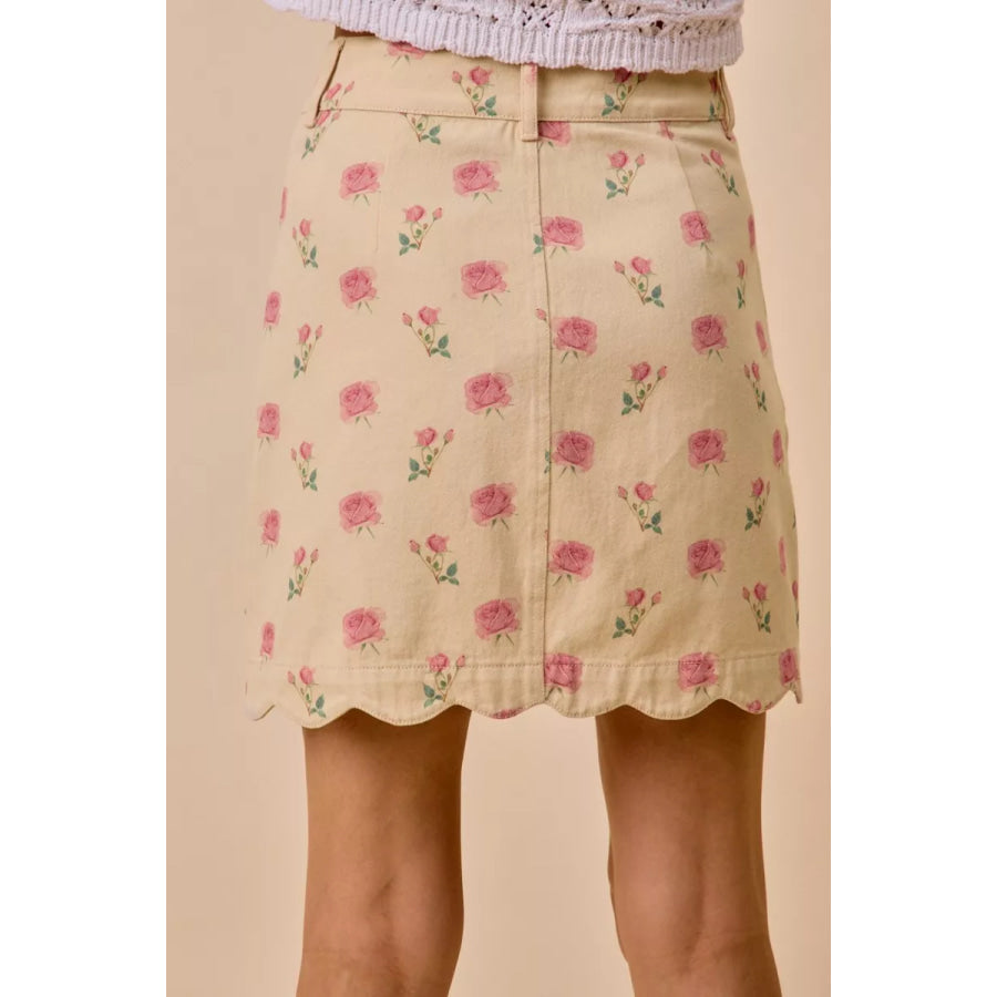 SO ME Floral Rose Print Cotton Twill Scallop Mini Skirt Apparel and Accessories