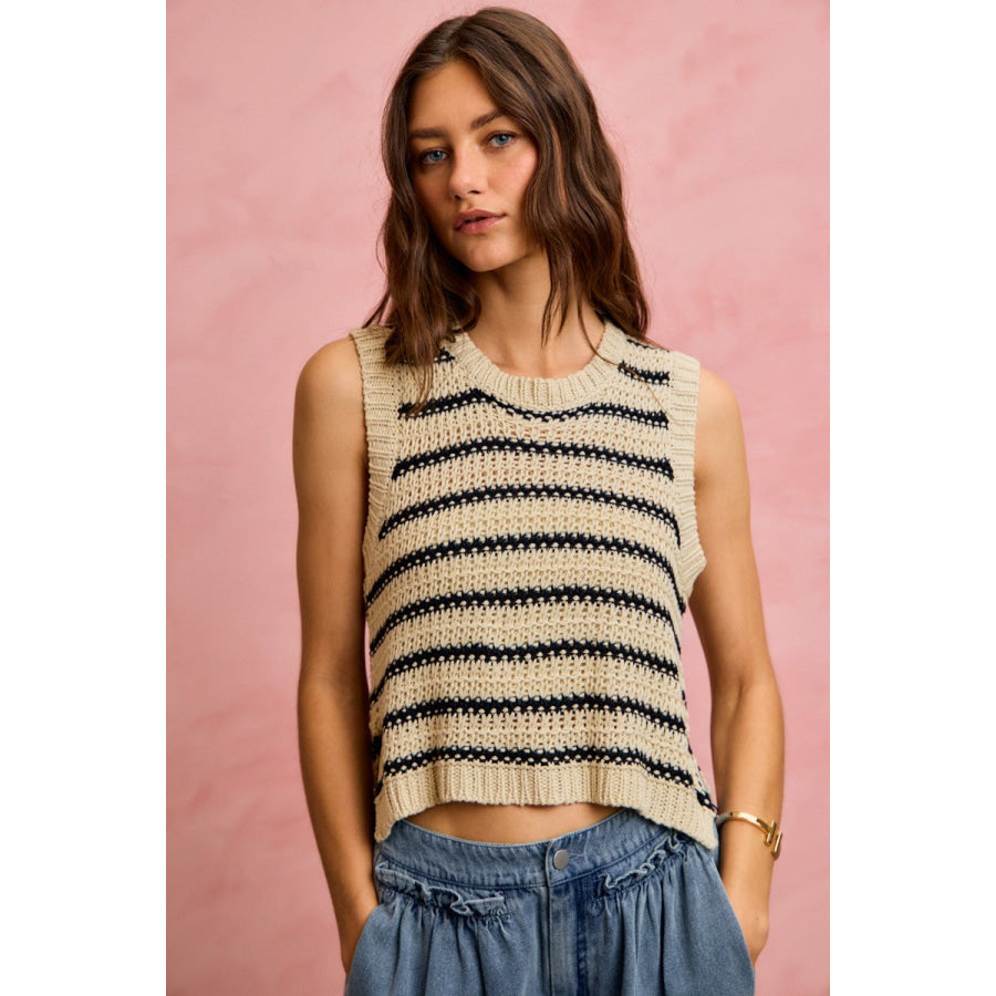 SO ME Low Gauge Textured Stripe Sleeveless Sweater Top OATMEAL/BLACK / S Apparel and Accessories