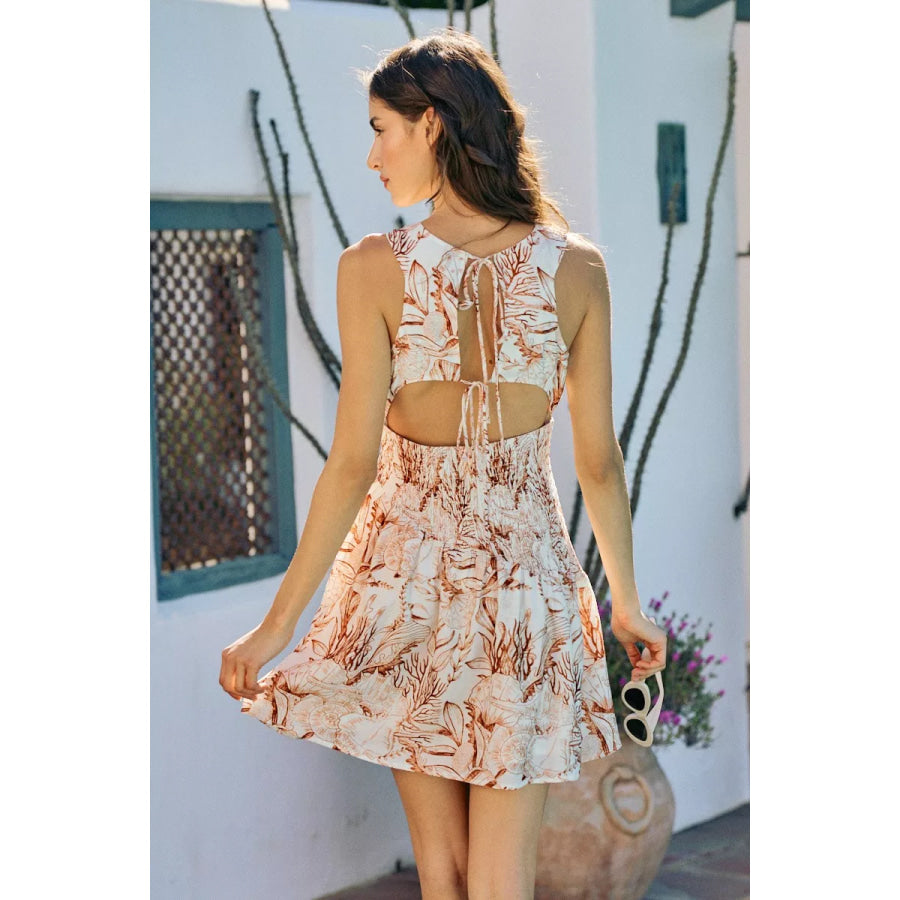 SO ME Shell Print Smocked Fit And Flare Mini Lined Dress Apparel and Accessories