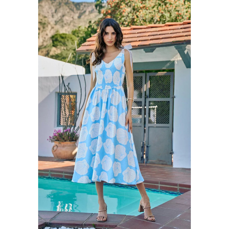 SO ME Shell Smocked Bodice Shoulder Tie Lined Midi Dress Apparel and Accessories