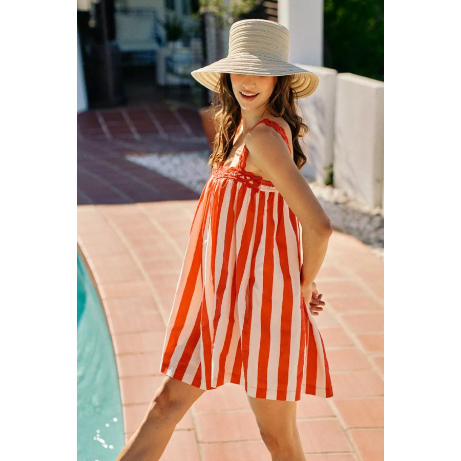 SO ME Stripe Cotton Scallop Side Pocket Lined Mini Dress Apparel and Accessories