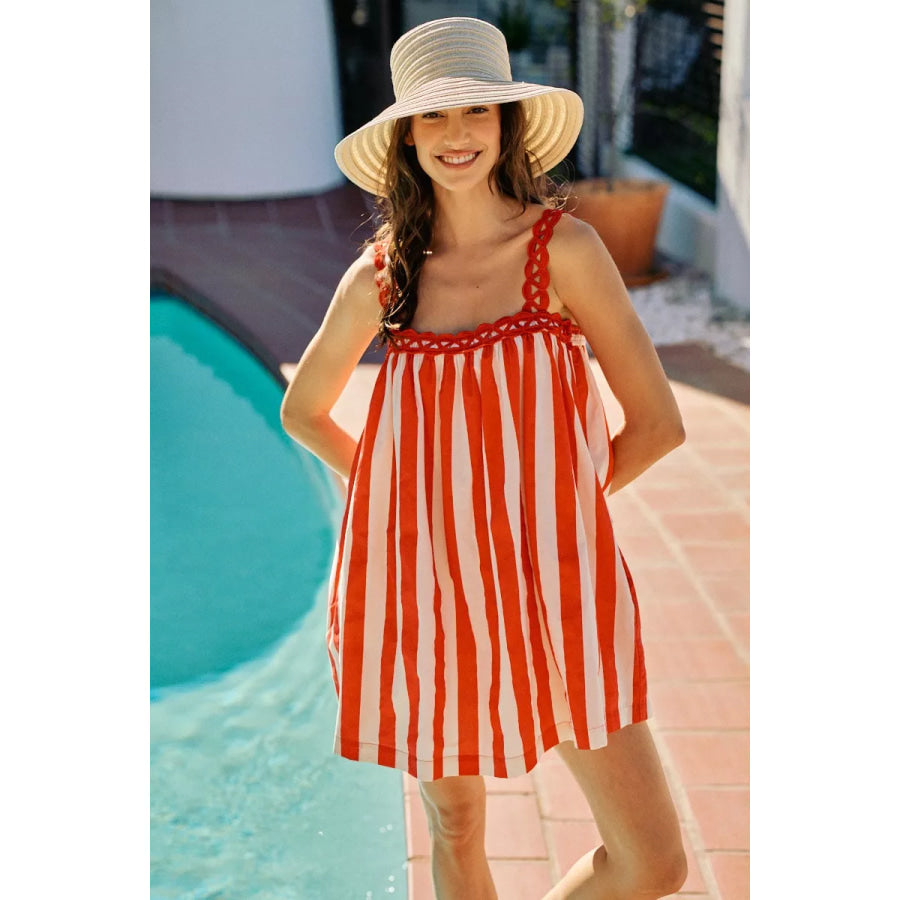 SO ME Stripe Cotton Scallop Side Pocket Lined Mini Dress Apparel and Accessories