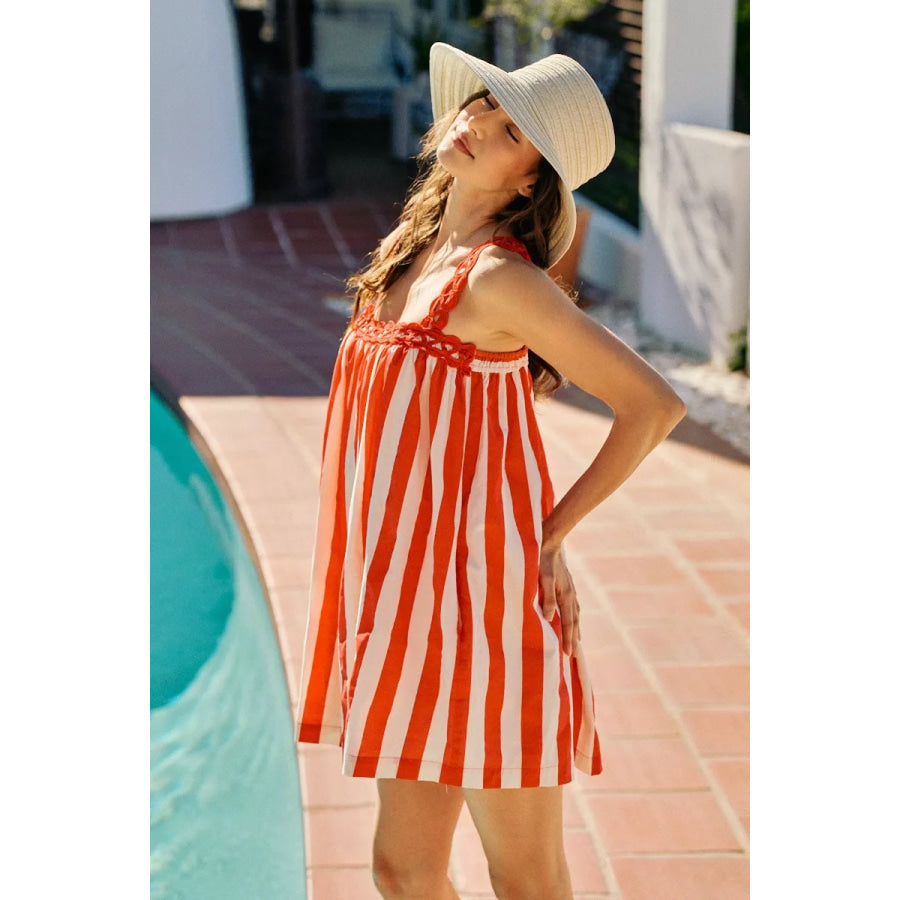 SO ME Stripe Cotton Scallop Side Pocket Lined Mini Dress Apparel and Accessories