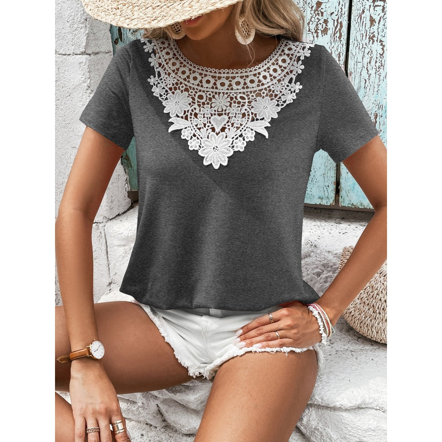 Spliced Lace Contrast Short Sleeve Top