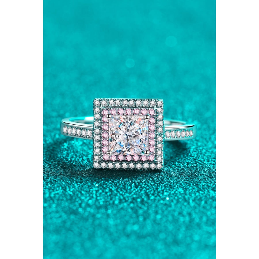 Stay Elegant 1 Carat Moissanite Ring