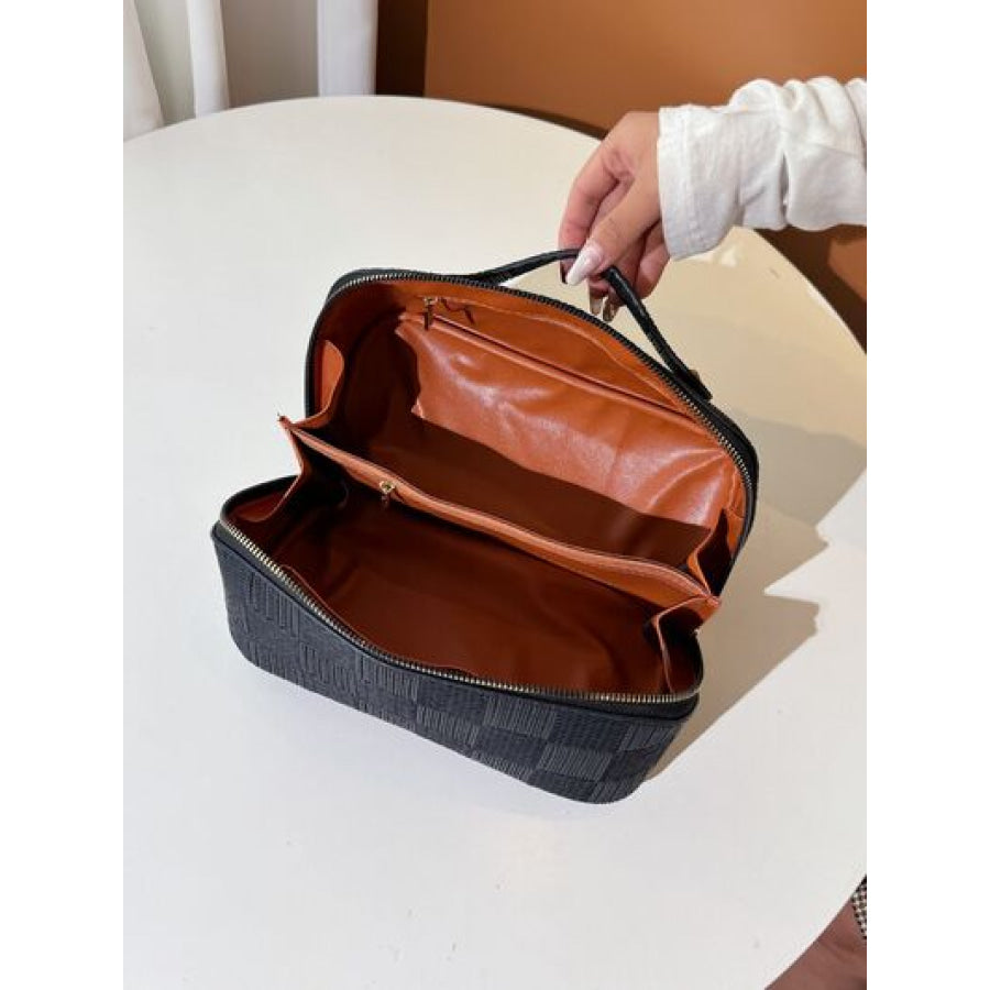 b6832d40-e867-4cc3-bffa-c756275e443f-Min