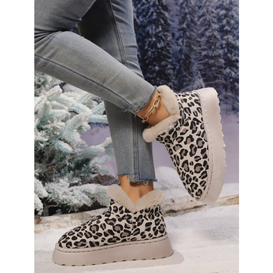 Thermal Leopard Round Toe Platform Boots Apparel and Accessories