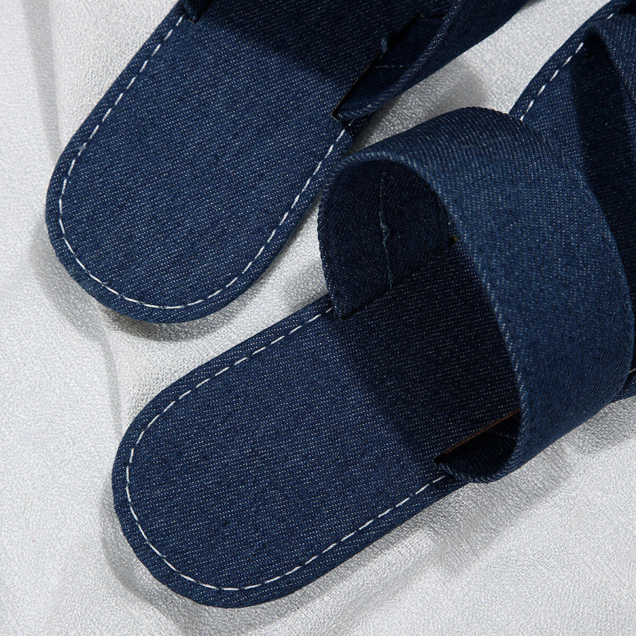Toe Loop Sandals Apparel and Accessories