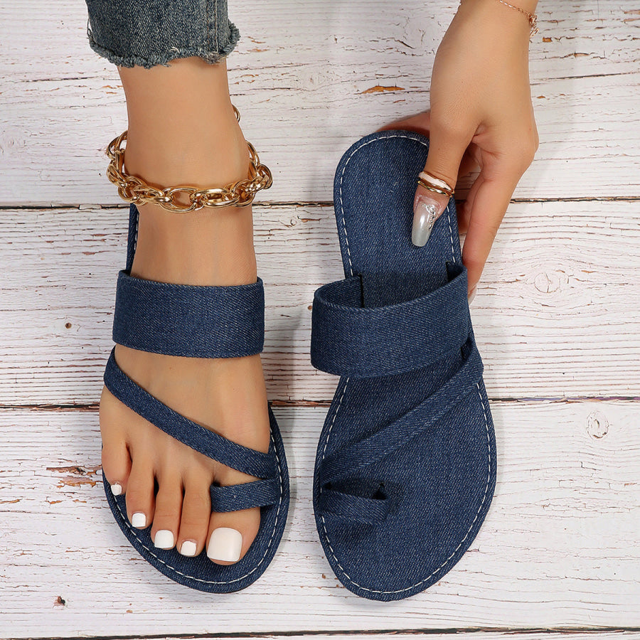 Toe Loop Sandals Apparel and Accessories