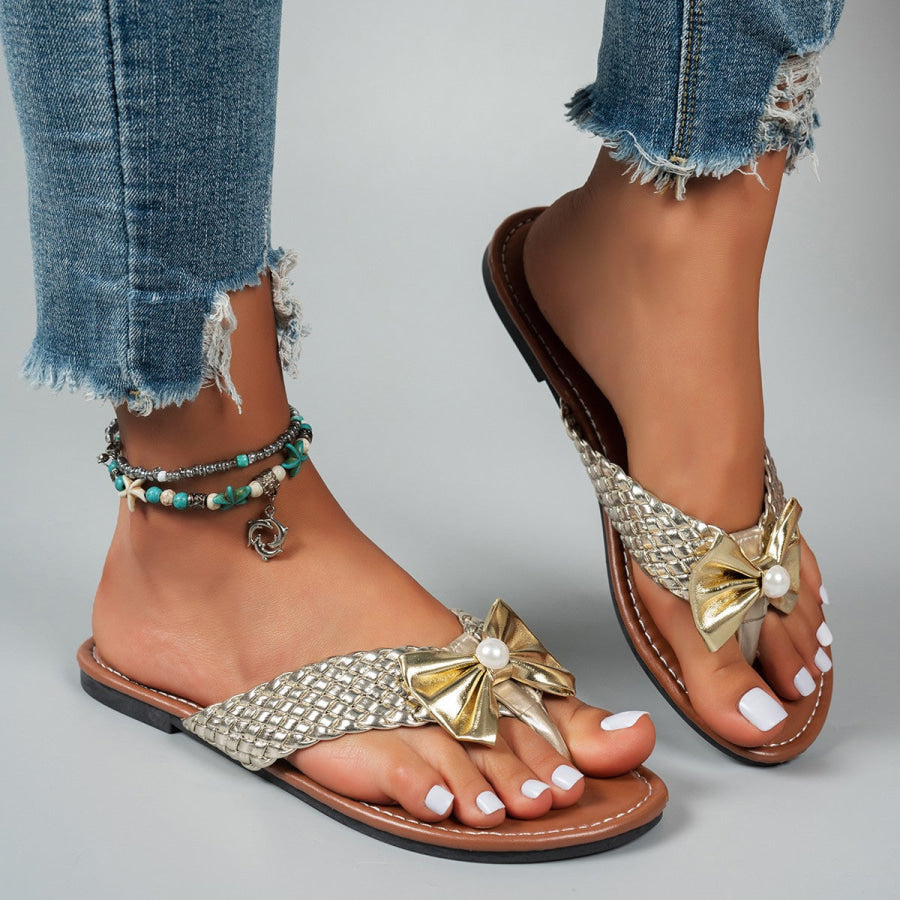 Toe Post Bow Sandals Apparel and Accessories