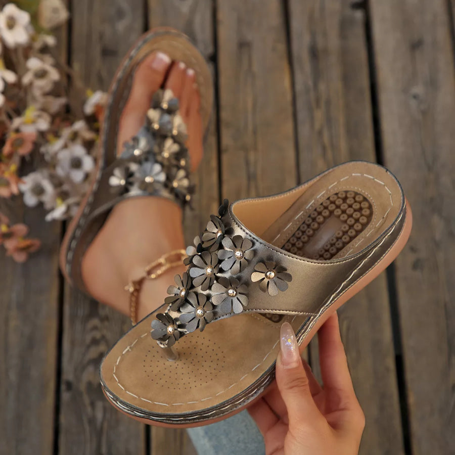 Toe Post Flats Sandals Apparel and Accessories