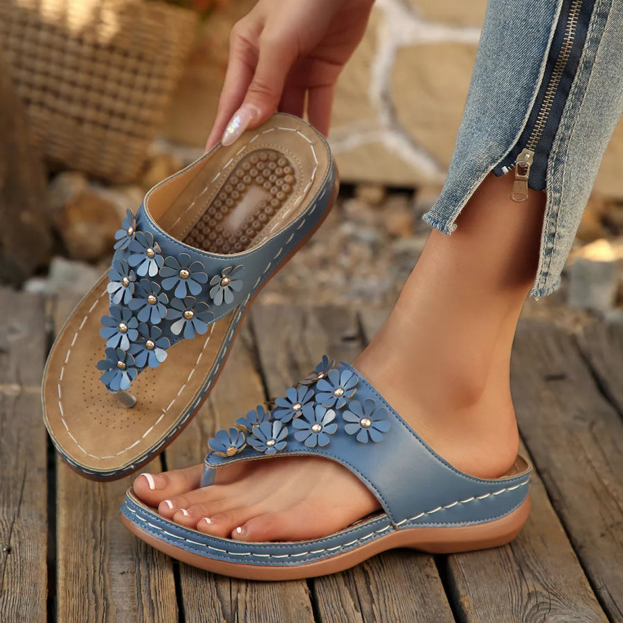 Toe Post Flats Sandals Apparel and Accessories