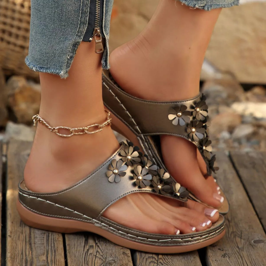 Toe Post Flats Sandals Apparel and Accessories