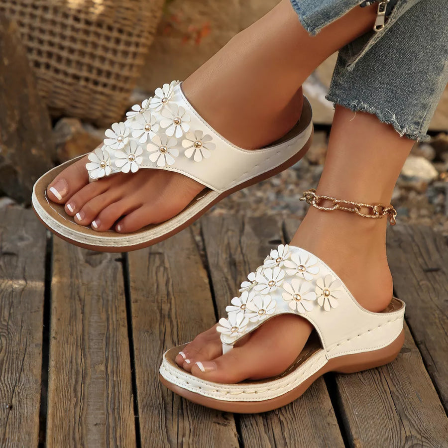 Toe Post Flats Sandals Apparel and Accessories