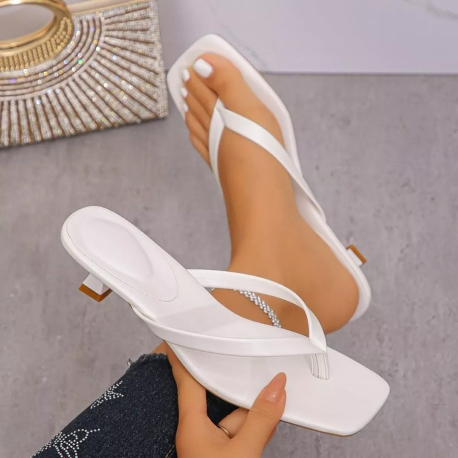 Toe Post Kitten Heels Sandals Apparel and Accessories