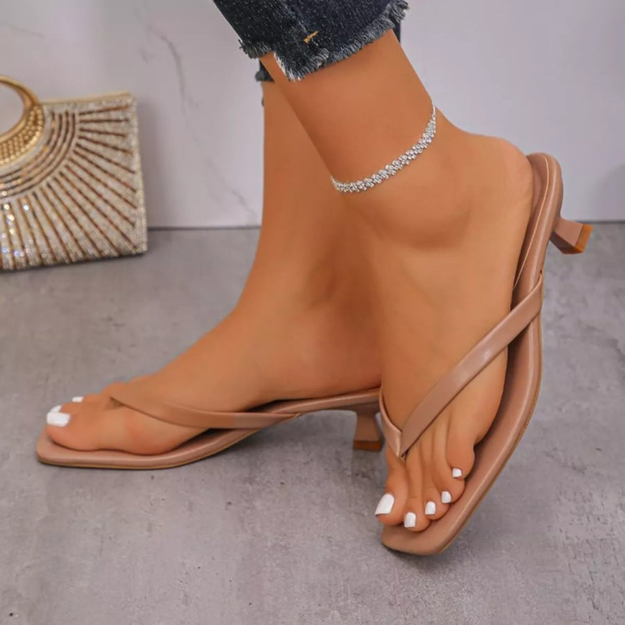 Toe Post Kitten Heels Sandals Apparel and Accessories