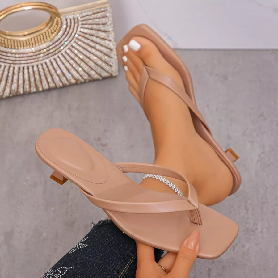Toe Post Kitten Heels Sandals Apparel and Accessories