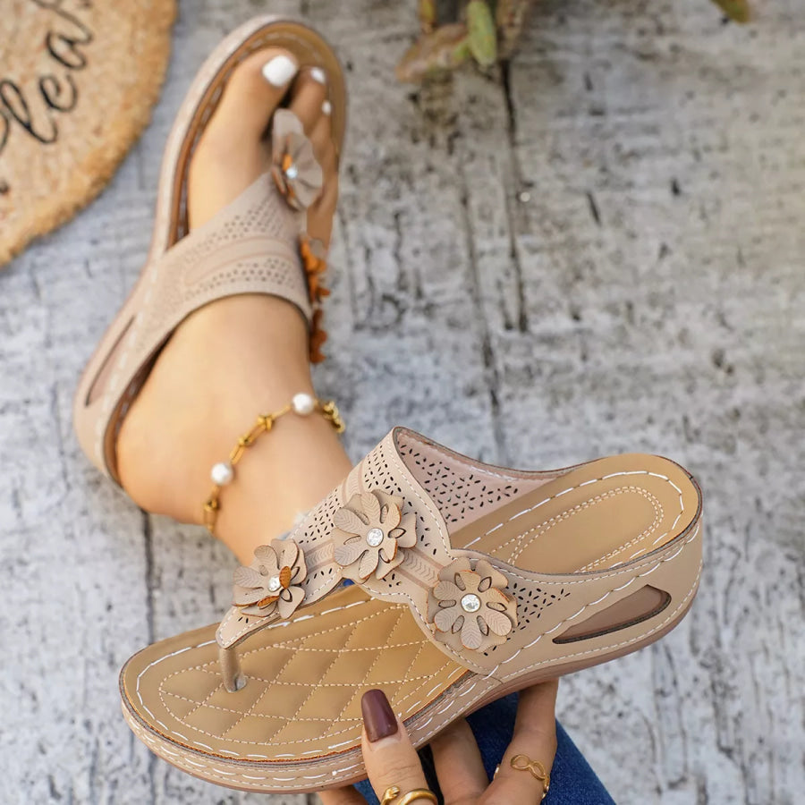 Toe Post Wedge Sandals Apparel and Accessories